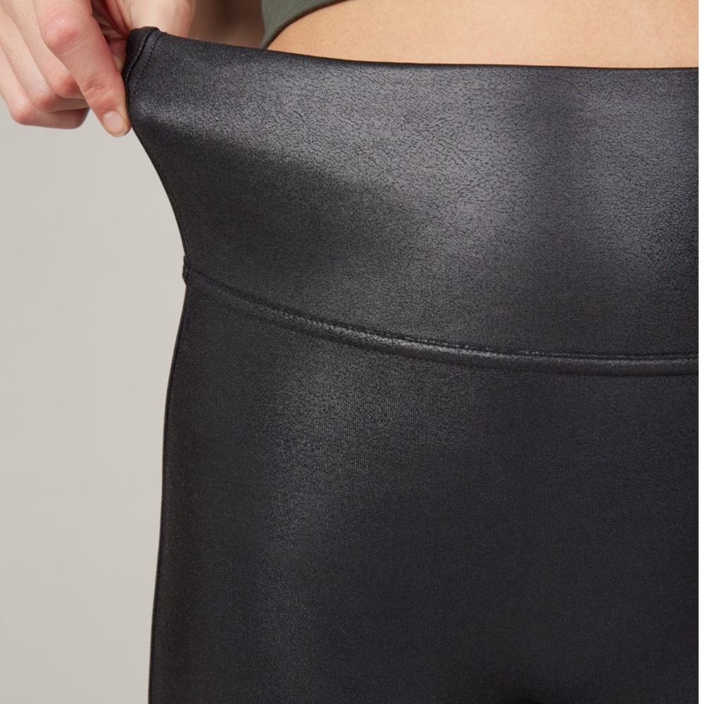 NEW! SPANX Faux leather moto leggings.  Great stretch black - Picture 3 of 5